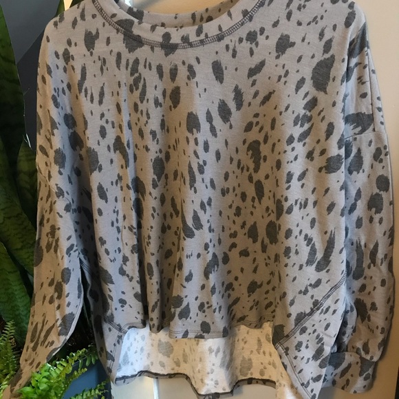 High-low long sleeve shirt - Picture 2 of 6